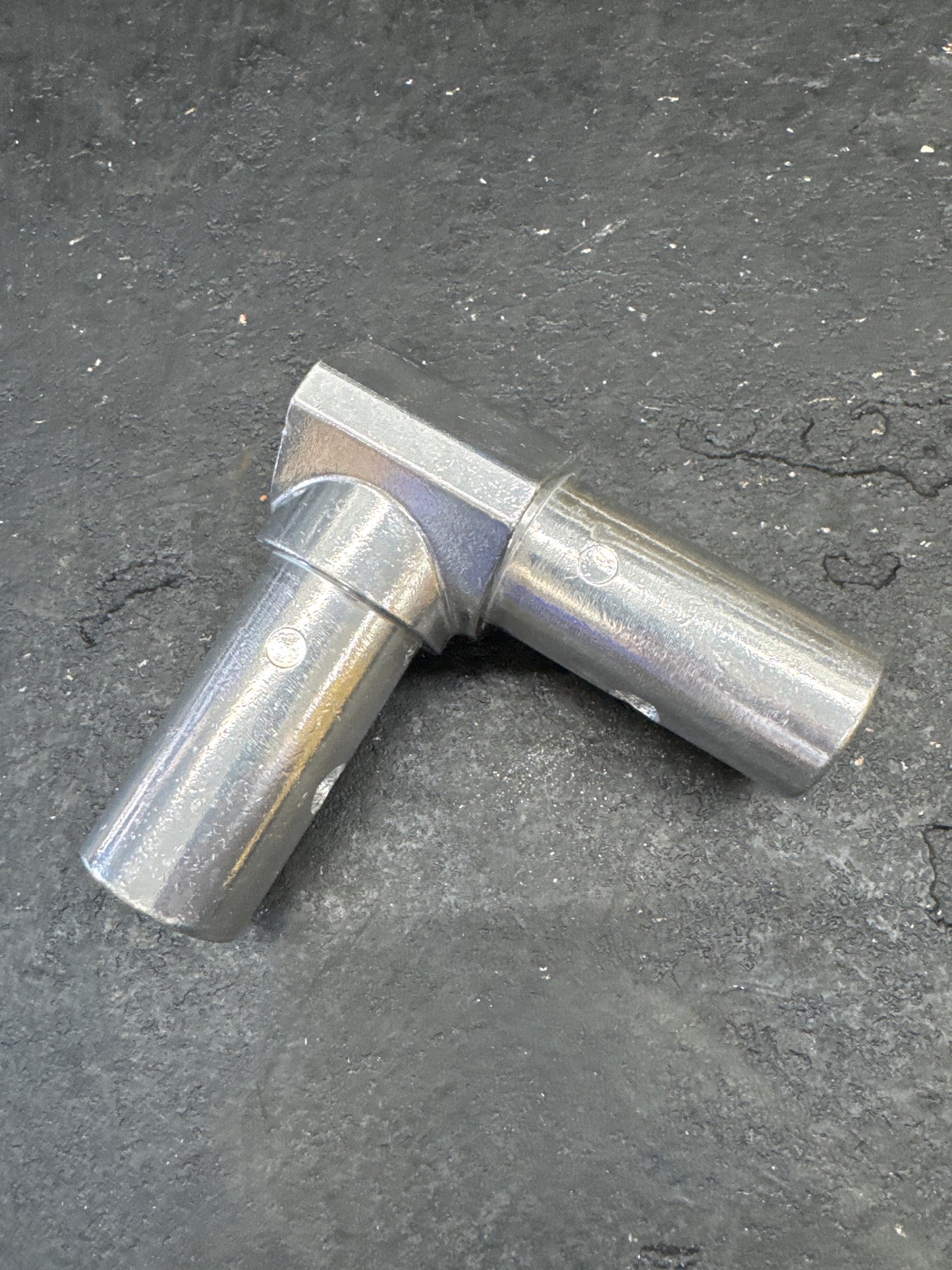 Mt Crossbar Elbow