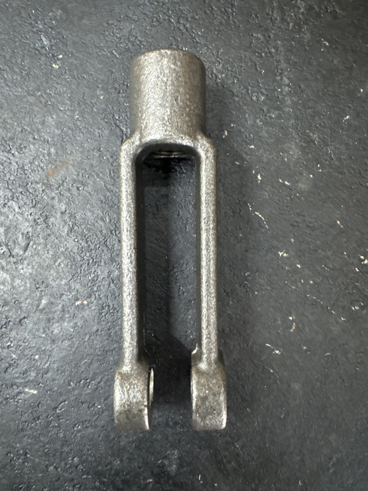 5/8-16x1/2 Clevis
